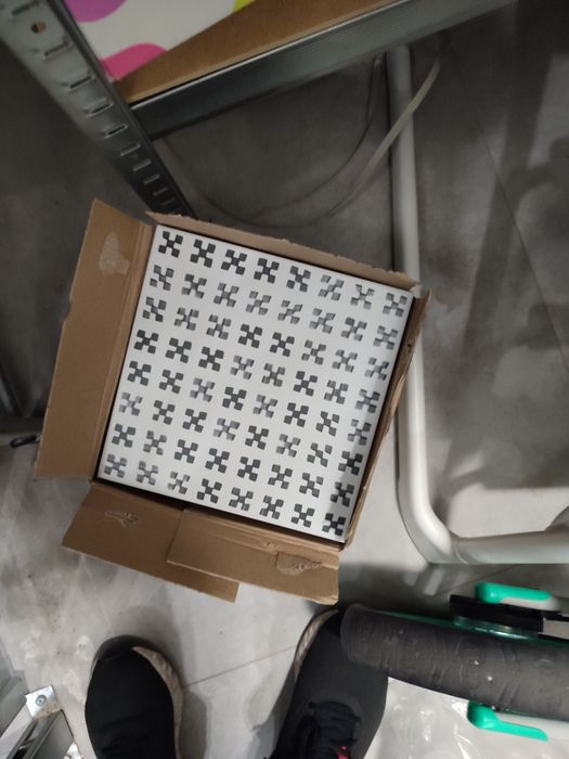 Hiszpańskie płytki ceramiczne Vives 20x20
