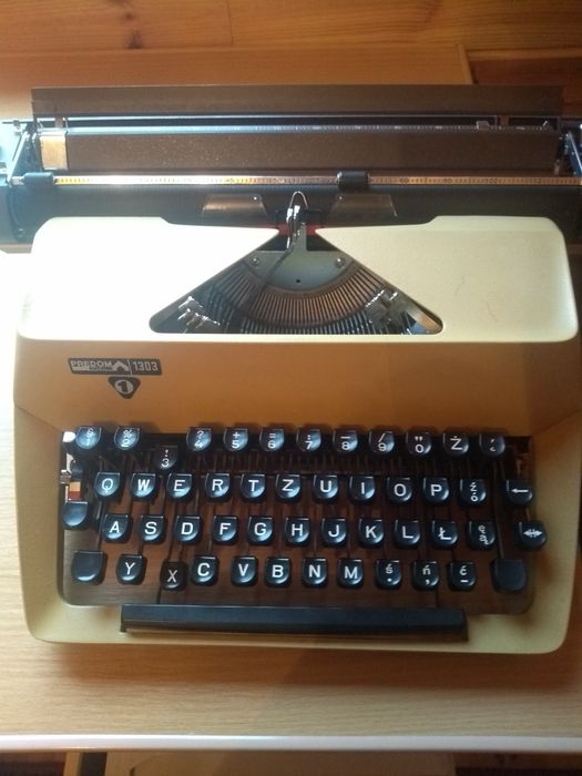 Maszyna do pisania Predom Lucznik