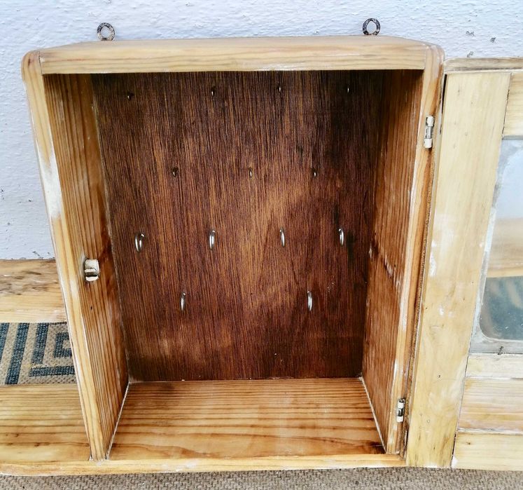 antiga farmácia transformada em chaveiro