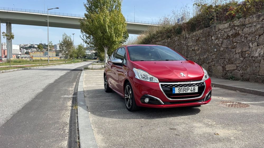 Peugeot 208 1.6 e-THP GTi foto 4