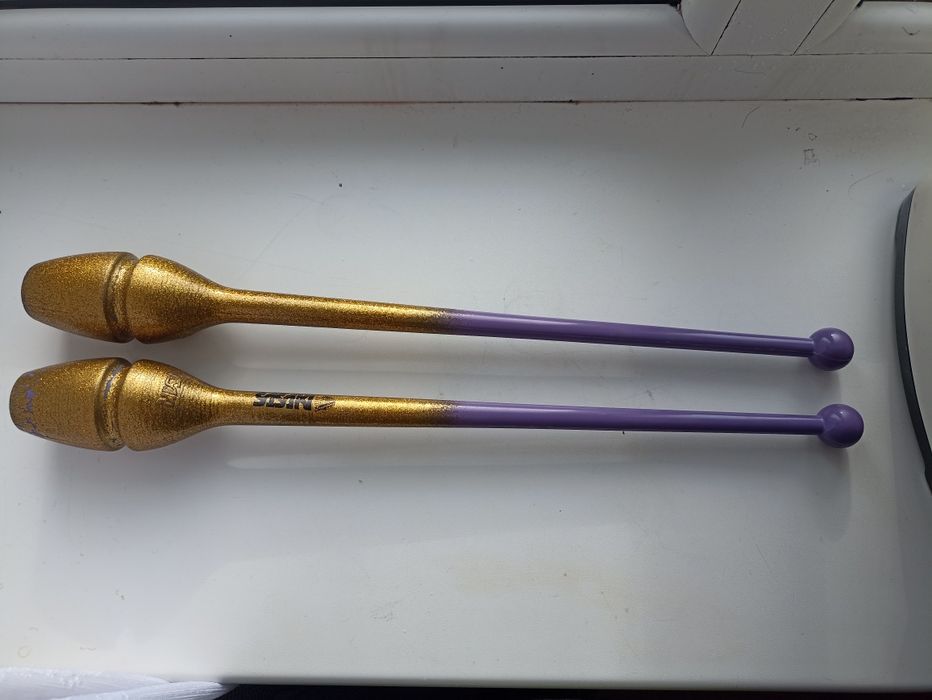 Булави для художньої гімнастики