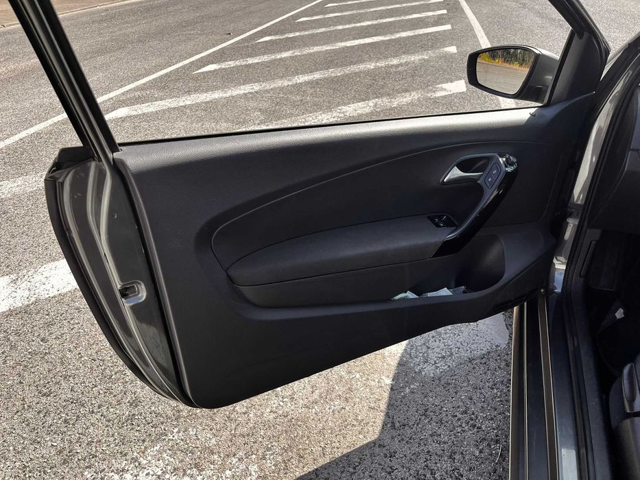 VW Polo 1.4 TDI (2015) – Super Económico!