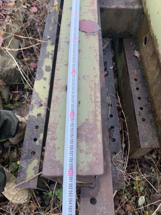 Металеві Таври, Швелер