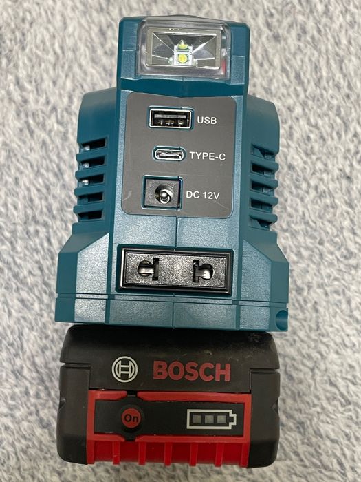 Инвертор, преобразователь с 18 вольт на 220. Bosch. Новый