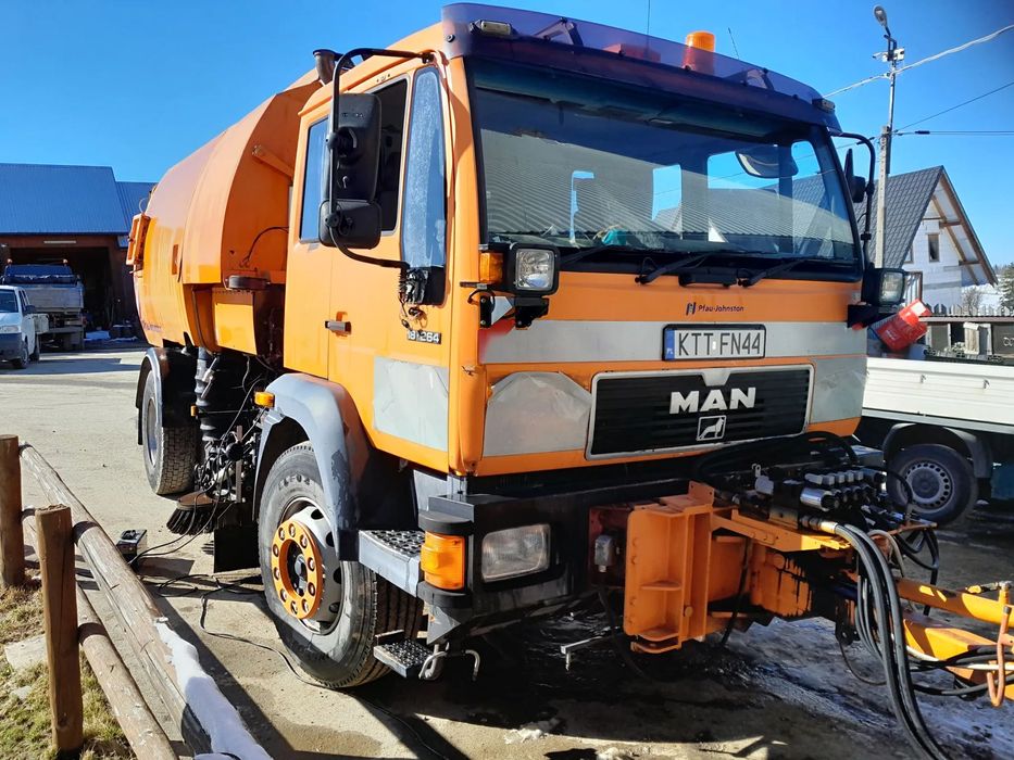 MAN l2000 18.264 pfau johnston zamiatarka  Zamiatarka Man 18-264