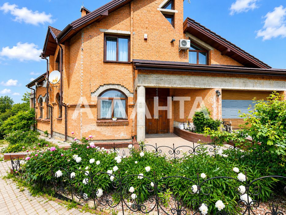 Продаж  або обмін будинку ! Ділянка 25 сот .Львів  - 5км!