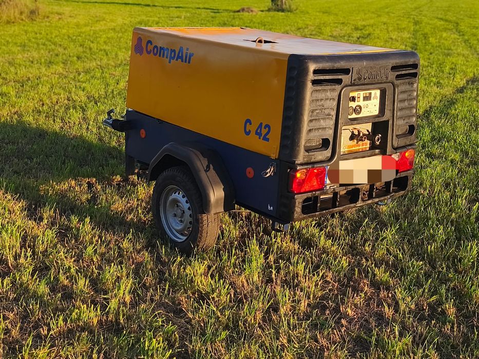 Sprężarka Śrubowa CompAir C42