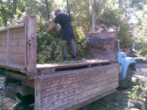 Вывоз веток, мусора, хлама. Зил, Газель, Камаз. Услуга грузчиков.