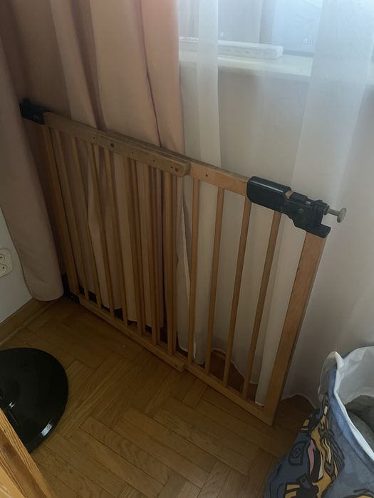 Bramka zabezpieczająca na schody