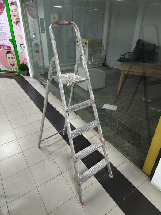 Escadote usado 5 degraus