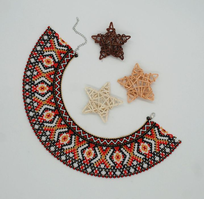 Силянка "Калиновий оберіг"
100% ручна робота з чеського бісеру Presios