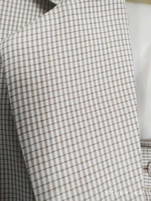 Komplet beżowy szorty + marynarka 40 L