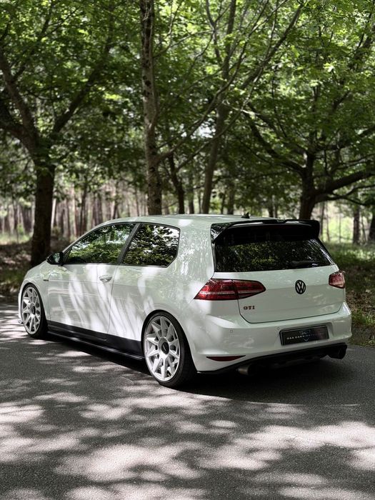 VW Golf GTI Performance BlueMotion DSG