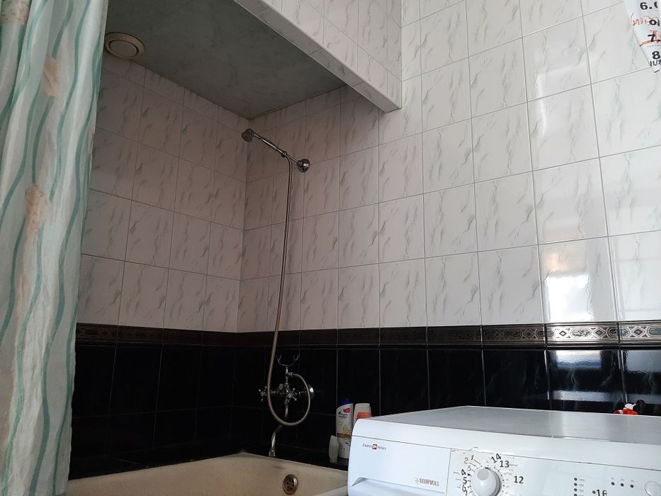 Ціну знижено! Продаж 2 поверхового будинку з садом та ділянкою