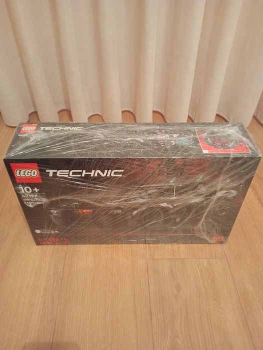 Lego 42127 The Batman Batmobile.  Selado