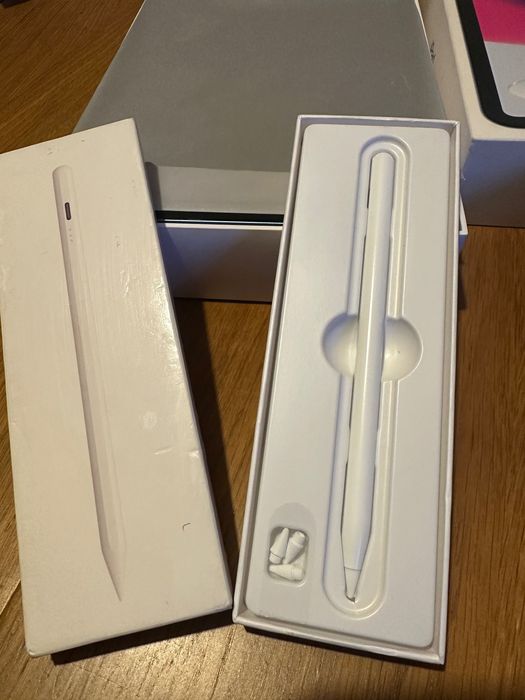 Ipad 10.9 Generation 256 GB, com capa e caneta