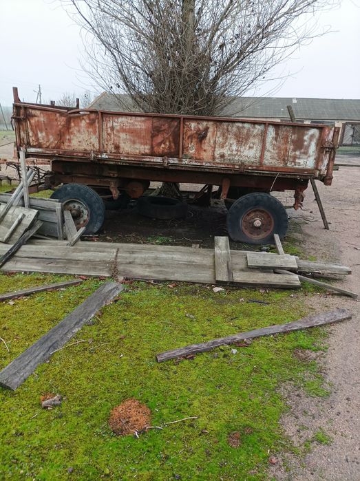 Тракторний причеп 2 птс-4