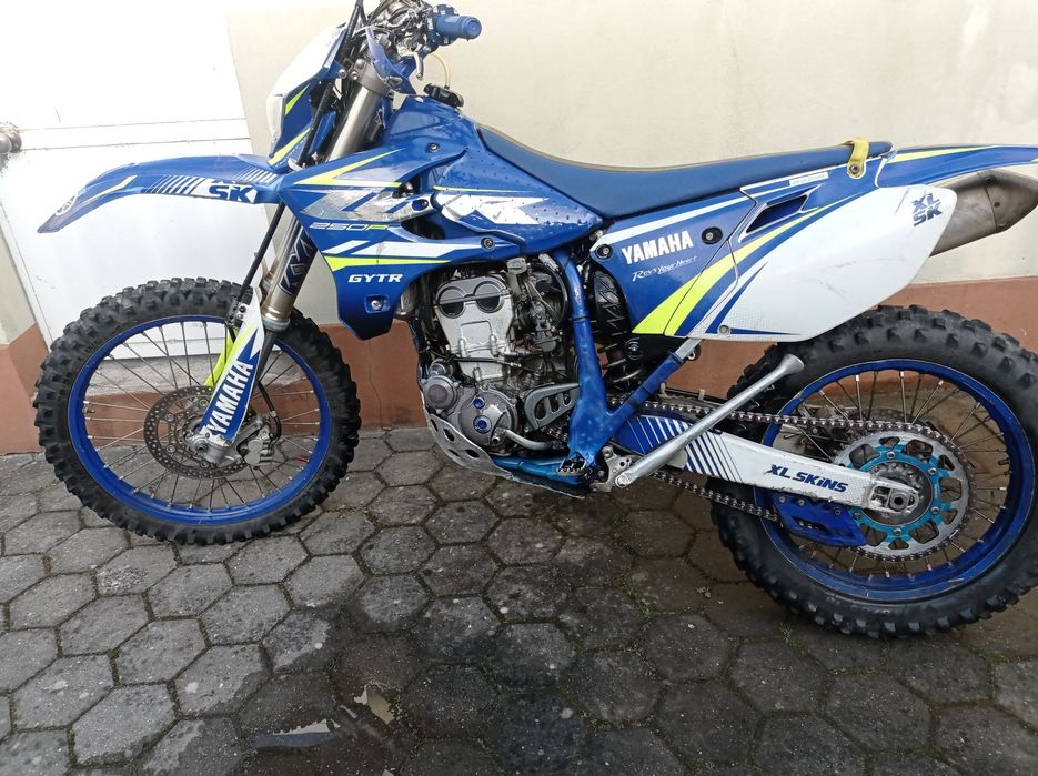 Vendo Yamaha WR 250 de 2007