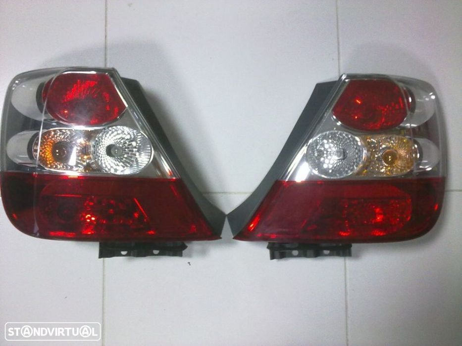 Farolins Honda Civic 2004 (3Portas)
