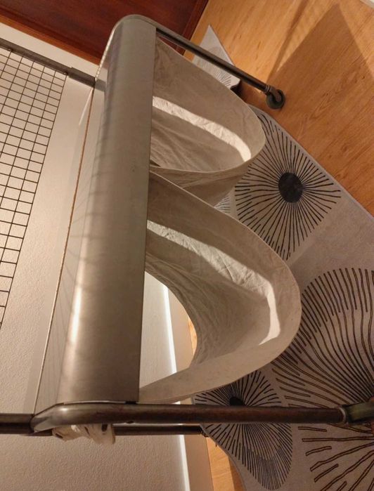 Divisória com arrumação para quarto