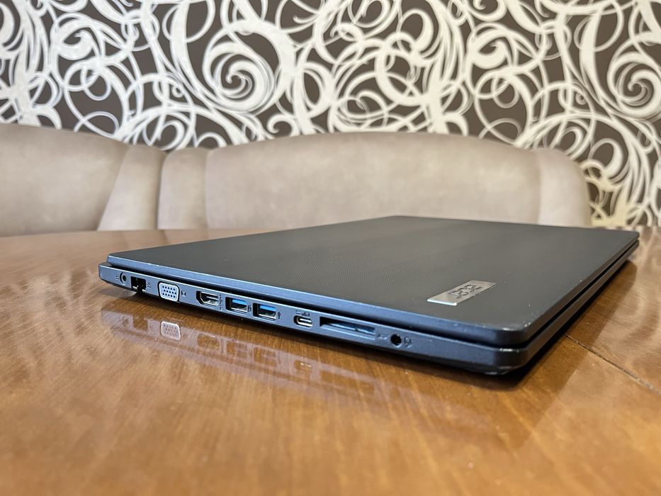 Ноутбук 15.6" Acer TravelMate на intel i5-10210U с 8ОЗУ/256SSD/HD