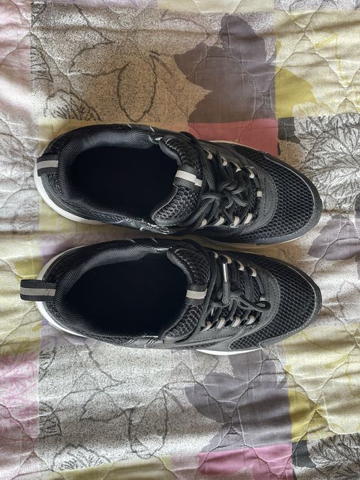 Dior B22 Black White