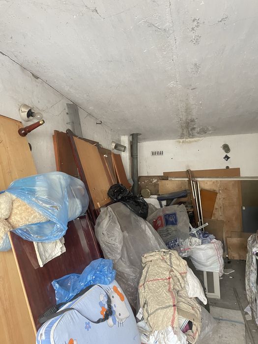 Продам   кирпичный гараж с  подвалом . Таирово "ШКОЛЬНЫЙ"  Радужный.