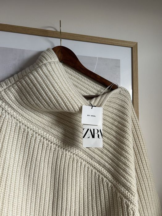 Sweter kremowy Zara wełniany rozmiar S wełna