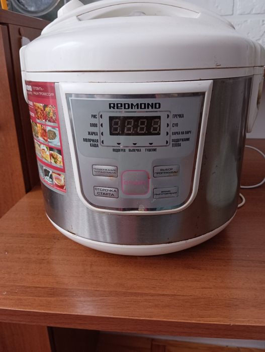 Мультиварка Редмонд
