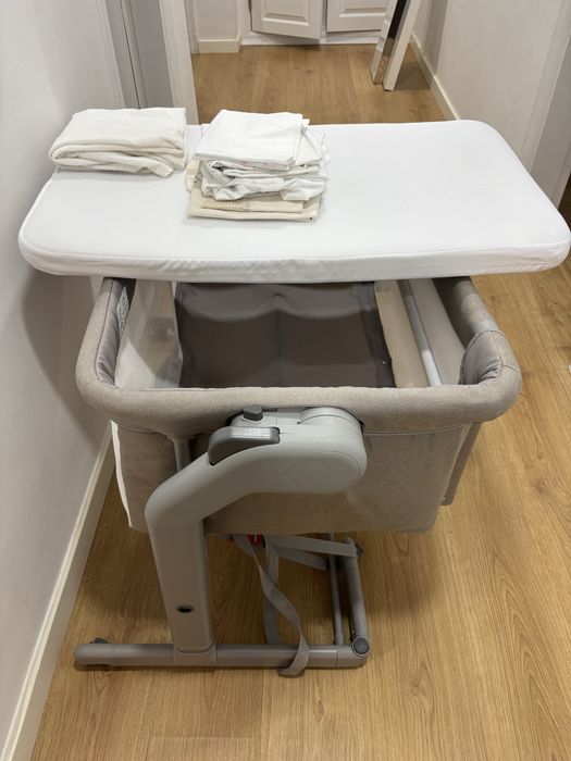 Berço chicco Next2Me Magic Evo + oferta Baloiço