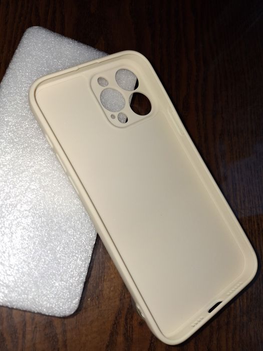 Чохол для iPhone 13 Pro Max.