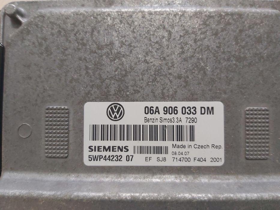 Блок управления двигателем комплект 1.6 BFQ  Skoda Octavia Tour