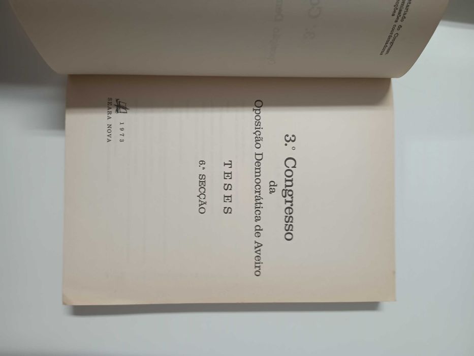 Teses: desenvolvimento regional e administração local