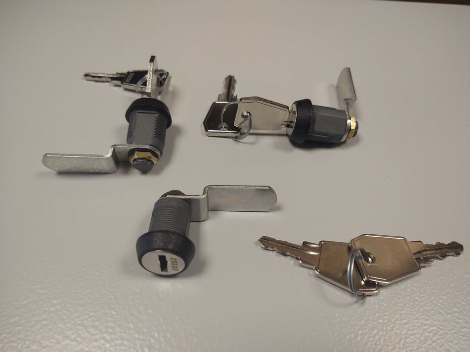 Zamek kluczowy lub kłodkowy do szafki ubraniowej BHP, Euro Locks Leszno