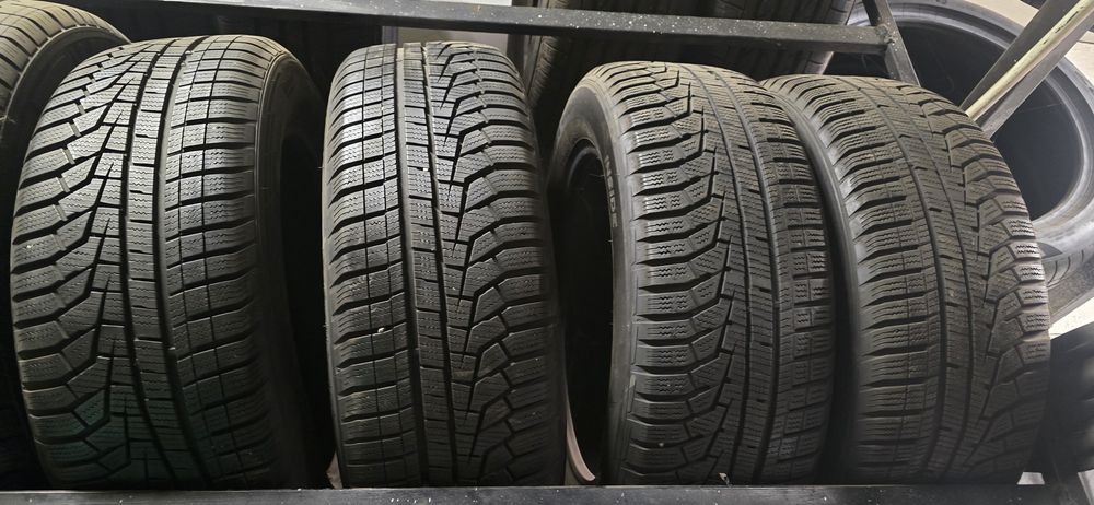 Opony zimowe 215/60/17 Hankook
