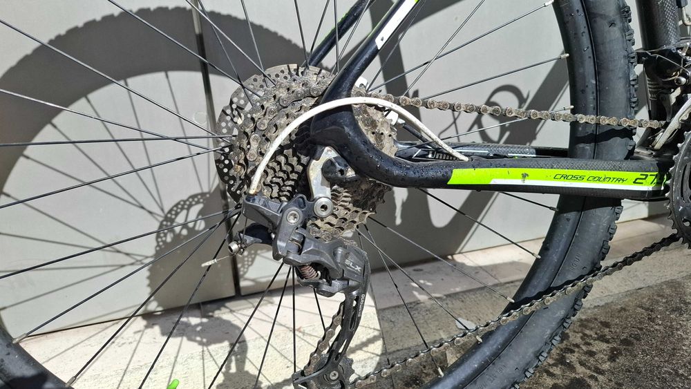 Bicicleta Weed cross country 27.5 com quadro em carbono