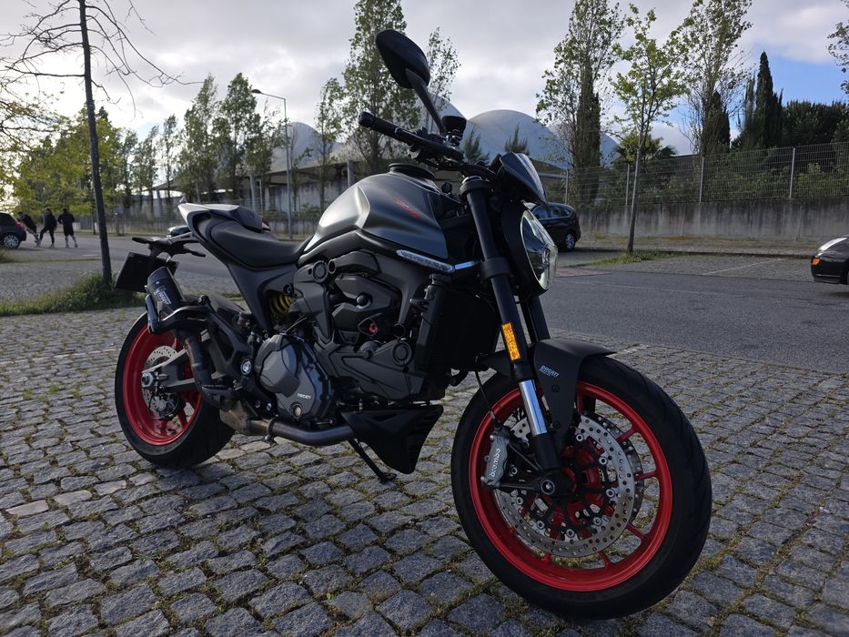 Ducati Monster 937