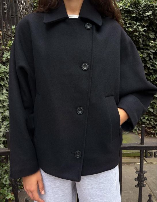 Фетрова куртка з рукавами летюча миша bershka