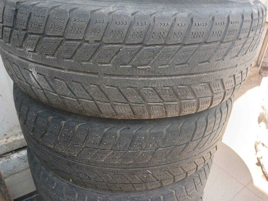 Комплект дисків FORD 5х108 ЕТ5 з шинами BELSHINA 195/65/R15