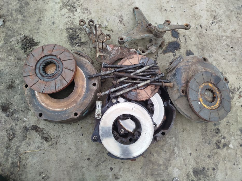 Кожух тормоза мтз в зборі