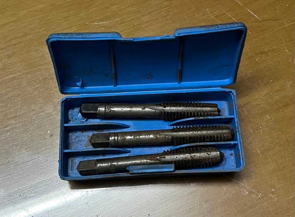 Machos de Roscar Manuais