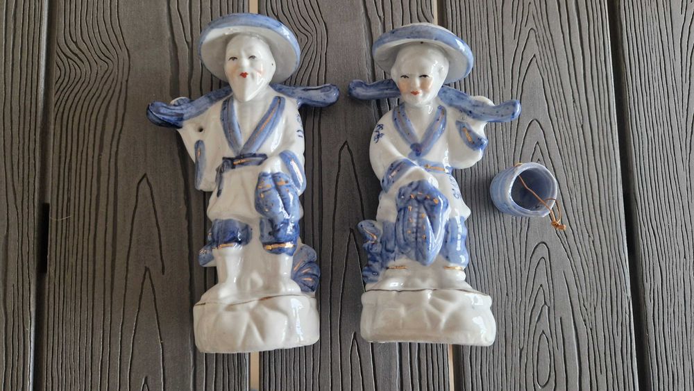 Conjunto 2 estatuetas de porcelana orientais