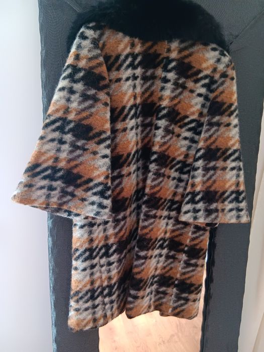 Casaco Ferrache  tamanho S novo sem etiqueta