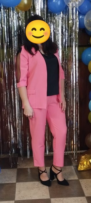 Костюм трійка 48р.