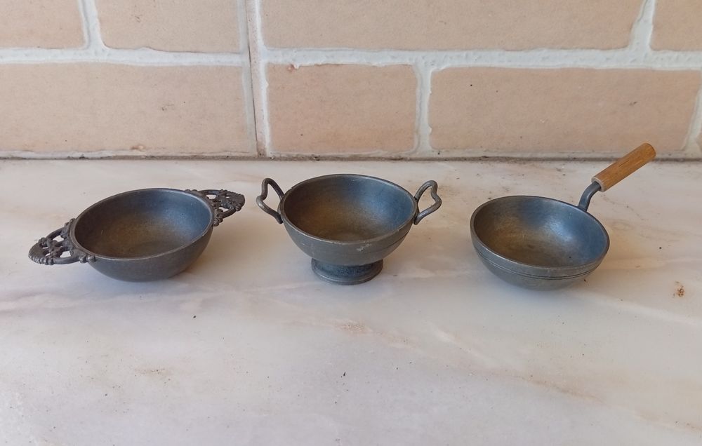 Conjunto de miniaturas em estanho