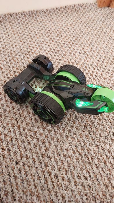 Машинка-перевертень на пульті