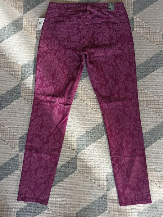 Zco jeans Nowe Spodnie s/m fioletowe kwiaty elastyczne