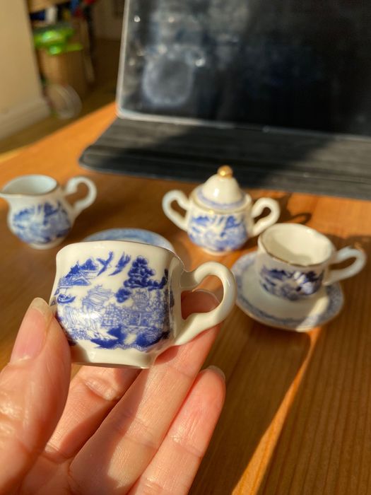 Набор детской посудки с оригинальным рисунком