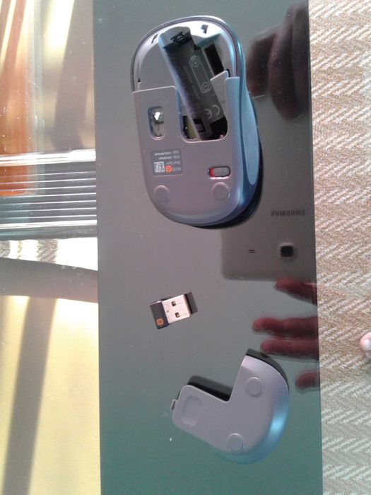 Rato Logitech Wireless M235