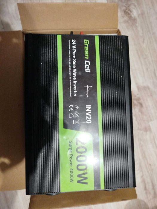 Przetwornica GREEN CELL 24V 230V 2000W/4000W Pełny sinus